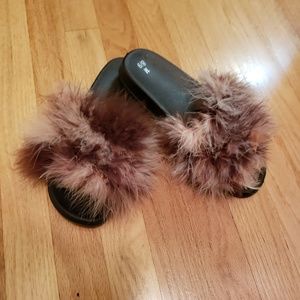 Foxxy Brown Fur Slides